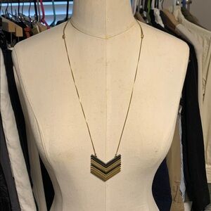 Madewell stacked chevron adjustable pendant